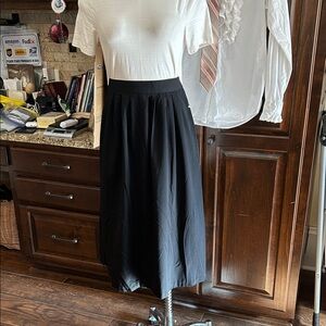 Vintage Sz 4 Union Made NWT Black Women's A-Line Skirt